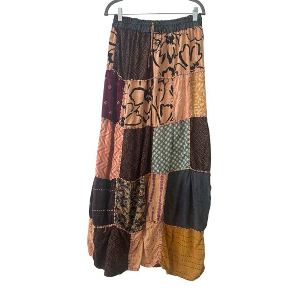 Boho Patchwork Maxi Skirt With Elastic Waistband & Flowy Design - Picture 2 of 9